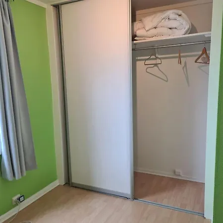 Fjord View In Centre With Parking فيلة