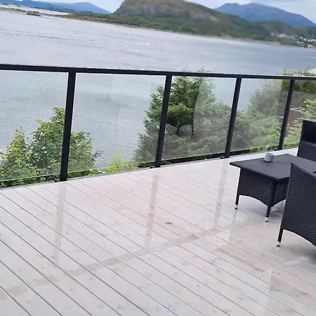 Fjord View In Centre With Parking